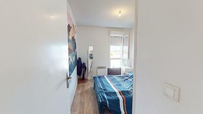 Photo du 30 Avenue De La Garonne, 33270 Floirac, France Floirac