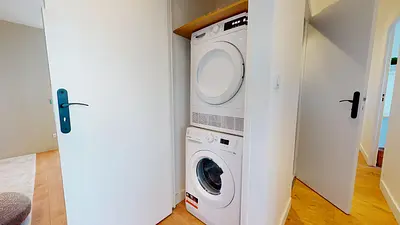 Photo du 28 Rue Édouard Branly, 69500 Bron, France Bron