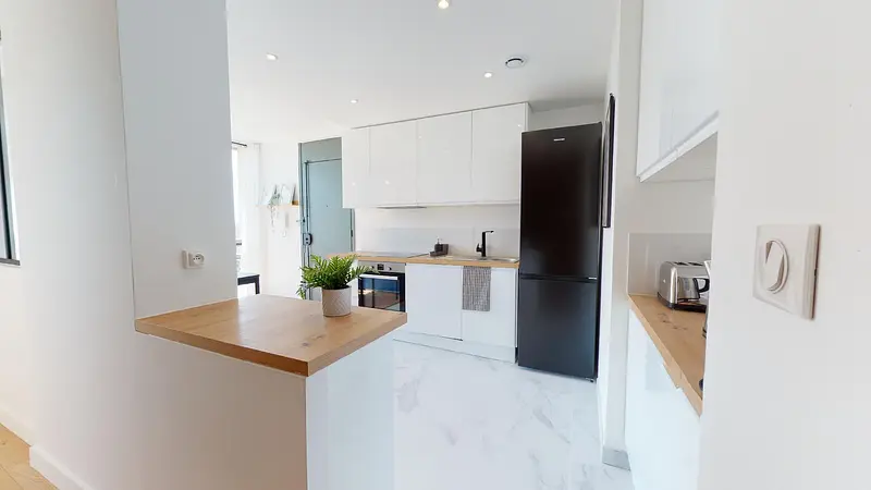 Photo du 28 Rue Édouard Branly, 69500 Bron, France Bron