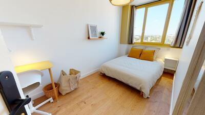 Photo du 28 Rue Édouard Branly, 69500 Bron, France Bron