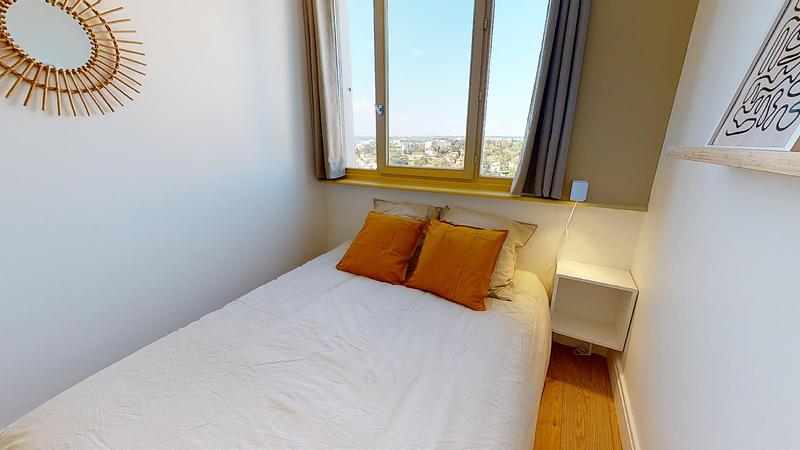 Photo du 28 Rue Édouard Branly, 69500 Bron, France Bron