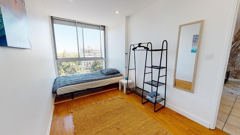 Photo du 15 Rue Du Parc, 69500 Bron, France Bron