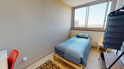 Photo du 15 Rue Du Parc, 69500 Bron, France Bron