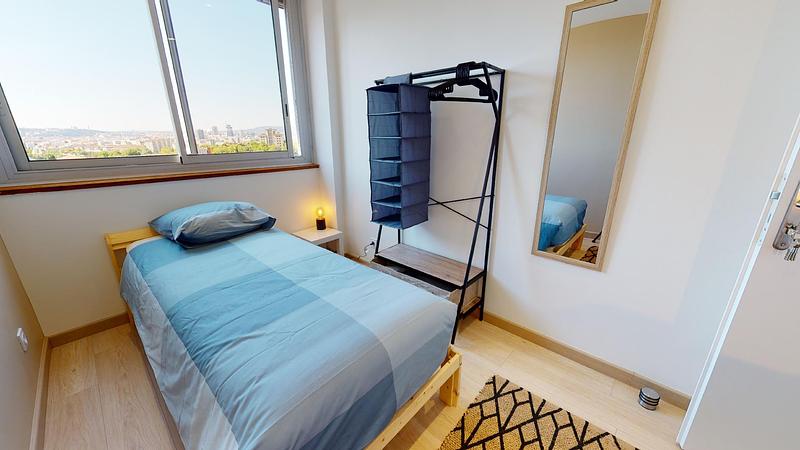 Photo du 15 Rue Du Parc, 69500 Bron, France Bron