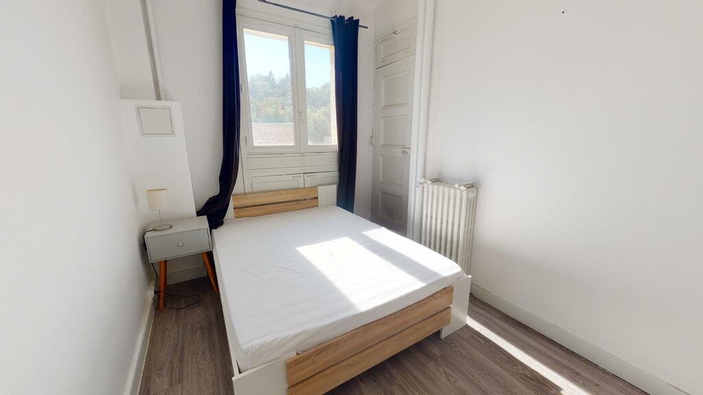 Photo du 44 Rue Des Docteurs Charcot, 42100 Saint-Étienne, France Saint-Étienne