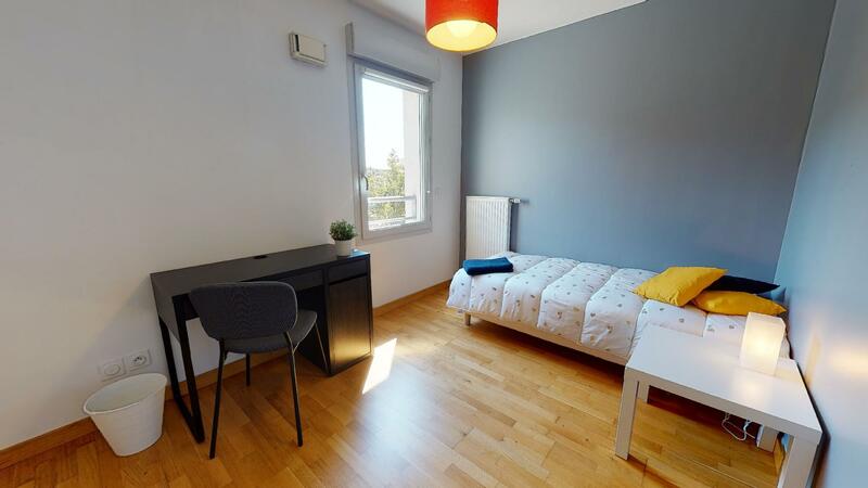 Photo du 104 Boulevard De L'europe, 69310 Oullins-Pierre-Bénite, France Oullins-Pierre-Bénite