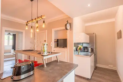 Photo du 44 Rue Des Docteurs Charcot, 42100 Saint-Étienne, France Saint-Étienne