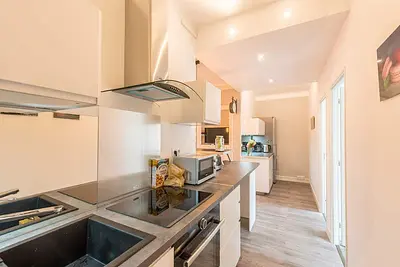 Photo du 44 Rue Des Docteurs Charcot, 42100 Saint-Étienne, France Saint-Étienne