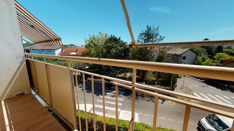 Photo du 21 Rue Collomb, 69500 Bron, France Bron