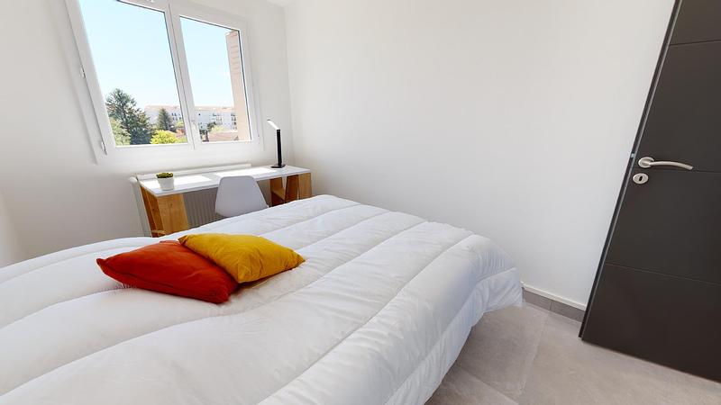 Photo du 21 Rue Collomb, 69500 Bron, France Bron