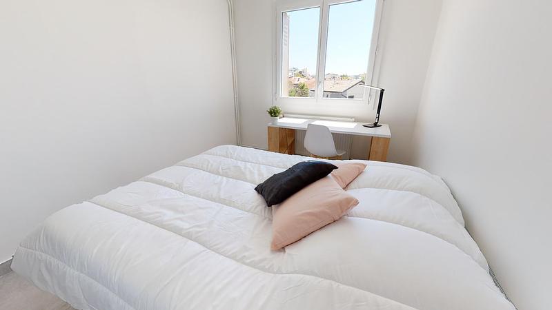 Photo du 21 Rue Collomb, 69500 Bron, France Bron