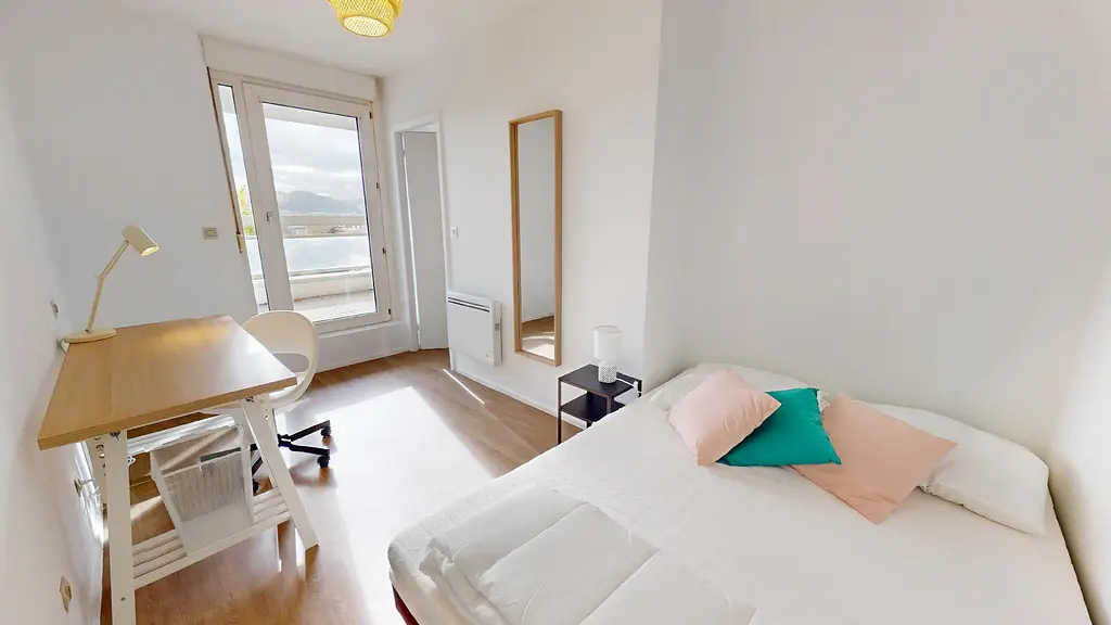 Photo du 99 Avenue Du 25e Régiment De Tirailleurs Sénégalais, 69009 Lyon, France Lyon