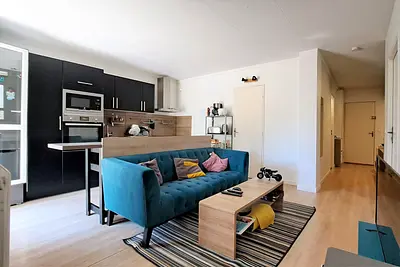 Photo du 4 Place Du Tertre, 95000 Cergy, France Cergy