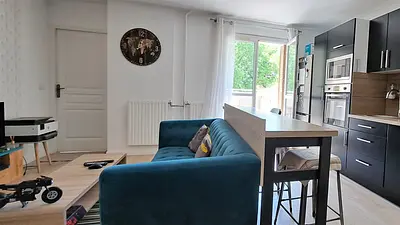 Photo du 4 Place Du Tertre, 95000 Cergy, France Cergy