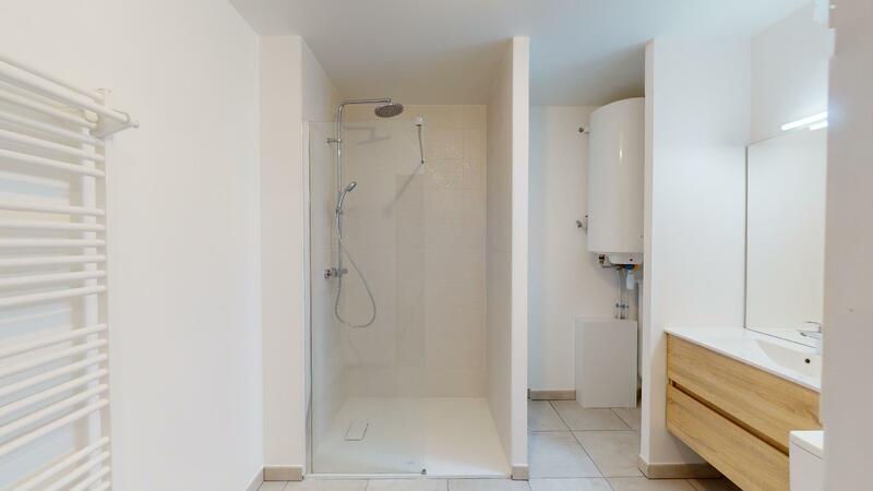 Photo du 27 Rue Du Champ-De-Mars, 51100 Reims, France Reims