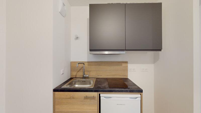 Photo du 27 Rue Du Champ-De-Mars, 51100 Reims, France Reims