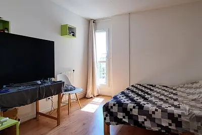 Photo du 4 Place Du Tertre, 95000 Cergy, France Cergy