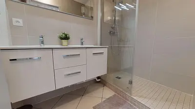 Photo du 107 Avenue Pierre Brossolette, 69500 Bron, France Bron