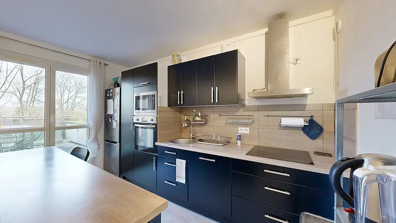 Photo du 4 Place Du Tertre, 95000 Cergy, France Cergy