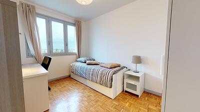 Photo du 107 Avenue Pierre Brossolette, 69500 Bron, France Bron