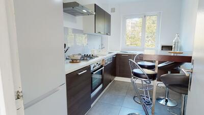 Photo du 2 Avenue Raymond De Veyssière, 69130 Écully, France Écully