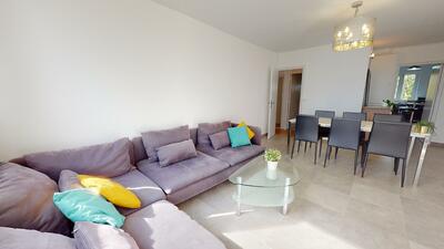 Photo du 2 Avenue Raymond De Veyssière, 69130 Écully, France Écully