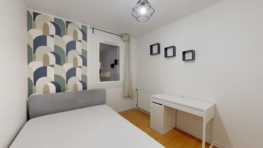 Photo du 300 Allée Jules Vallès, 91000 Évry, France Évry