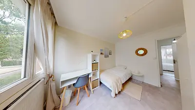 Photo du 17 rue professeur Roux , 69200 Vénissieux, France Vénissieux