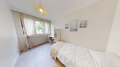 Photo du 17 rue professeur Roux , 69200 Vénissieux, France Vénissieux