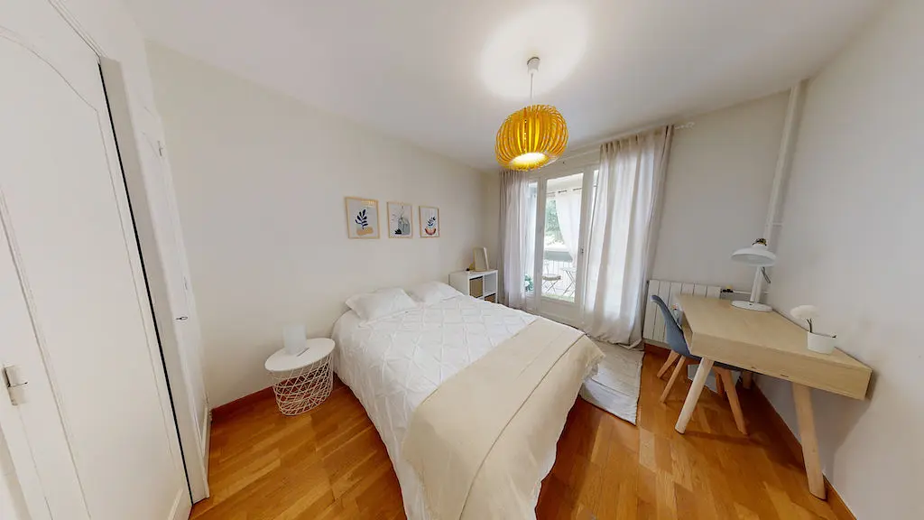 Photo du 17 rue professeur Roux , 69200 Vénissieux, France Vénissieux