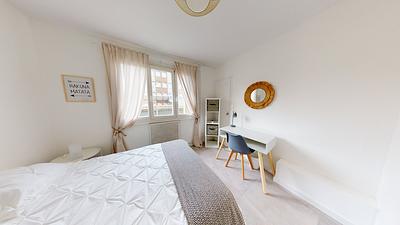 Photo du 17 rue professeur Roux , 69200 Vénissieux, France Vénissieux