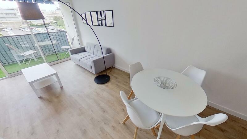 Photo du 17 square Béziat Résidence du Parc Palmer IV, 33150 Cenon, France Cenon