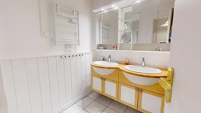 Photo du 19 Rue Des Trois Pierres, 69007 Lyon, France Lyon