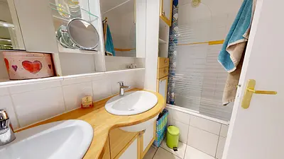 Photo du 19 Rue Des Trois Pierres, 69007 Lyon, France Lyon