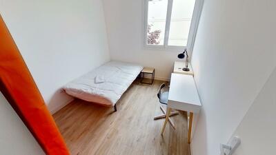 Photo du 17 square Béziat Résidence du Parc Palmer IV, 33150 Cenon, France Cenon