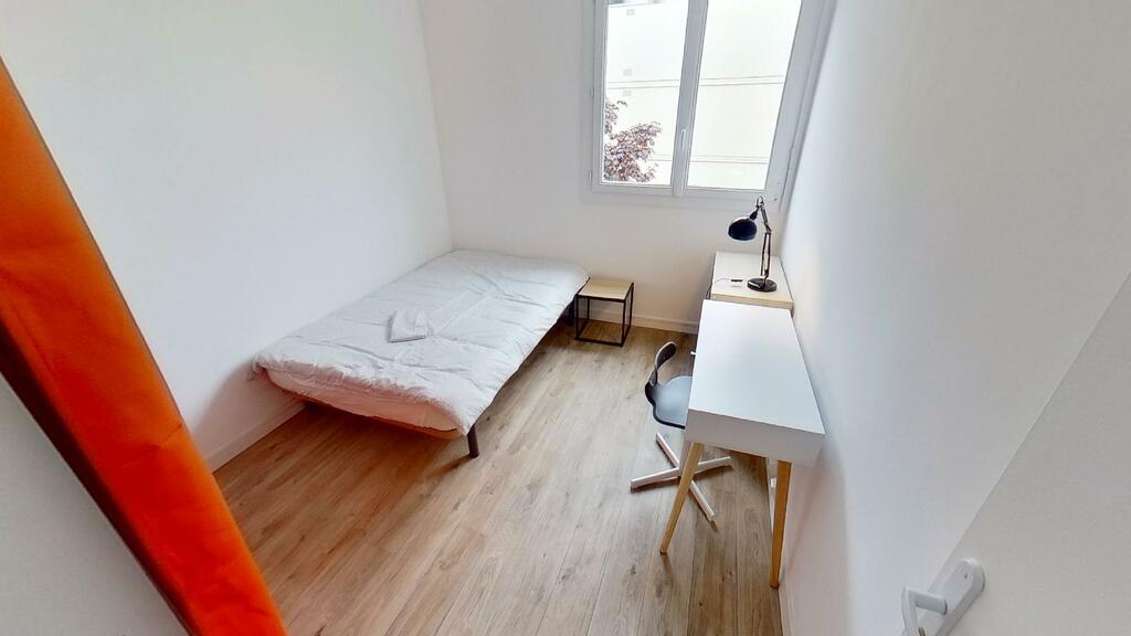 Photo du 17 square Béziat Résidence du Parc Palmer IV, 33150 Cenon, France Cenon