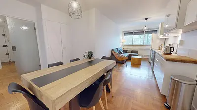 Photo du 6 Avenue Leclerc, 69007 Lyon, France Lyon