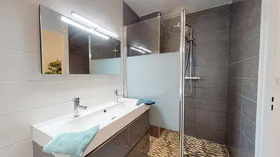 Photo du 90 Rue Greuze, 69100 Villeurbanne, France Villeurbanne