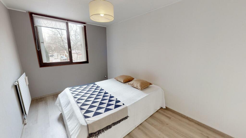 Photo du 12 Rue Ludovic Bonin, 69200 Vénissieux, France Vénissieux