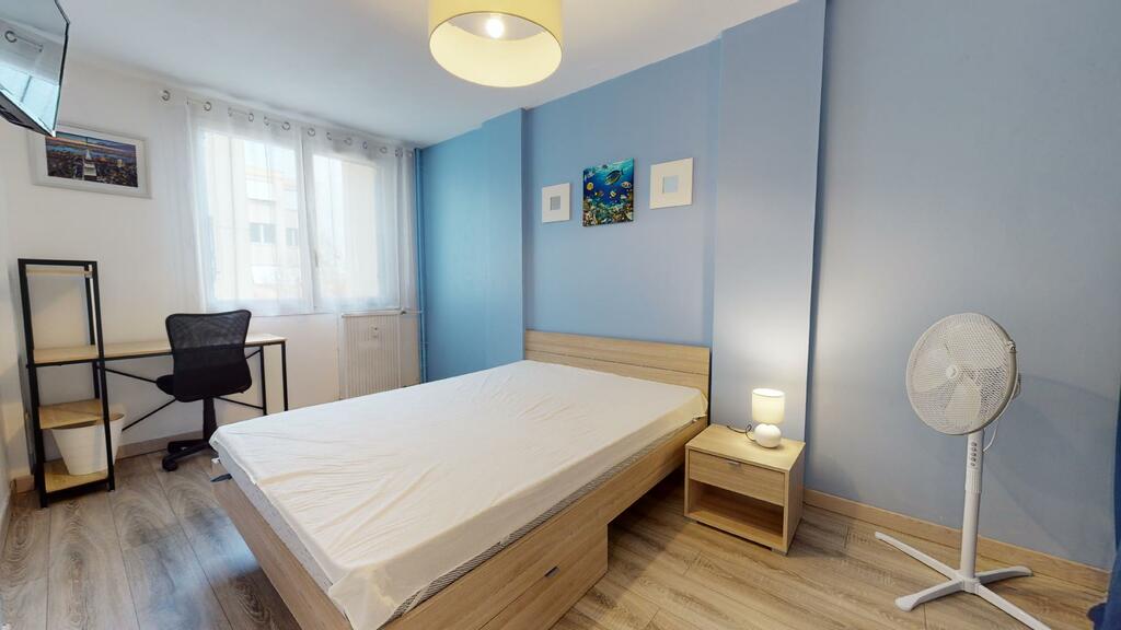 Photo du 12 Rue Joachim Du Bellay, 31100 Toulouse, France Toulouse