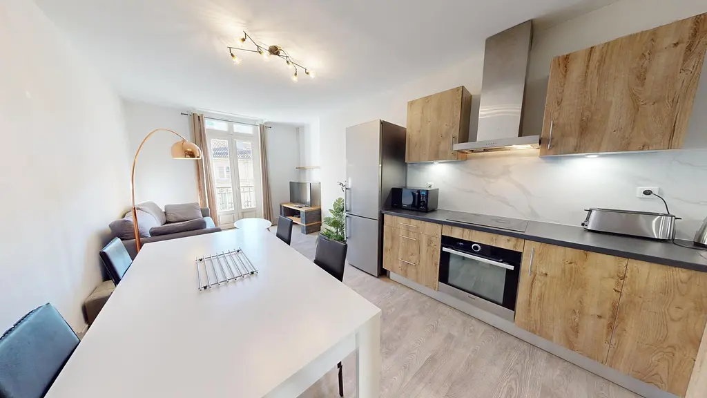 Photo du 18 Rue Du Onze Novembre, 42100 Saint-Étienne, France Saint-Étienne