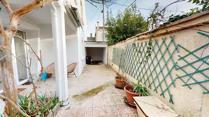 Photo du Rue Joseph Fauré, 33100 Bordeaux, France Bordeaux