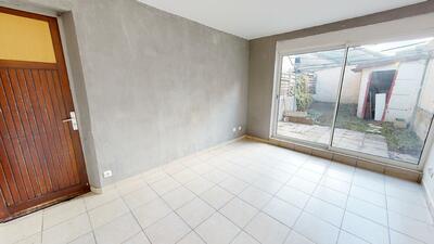 Photo du 55 Rue De Villedommange, 51100 Reims, France Reims