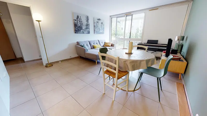 Photo du 86 rue Jean Sarrazin, 69008 Lyon, France Lyon