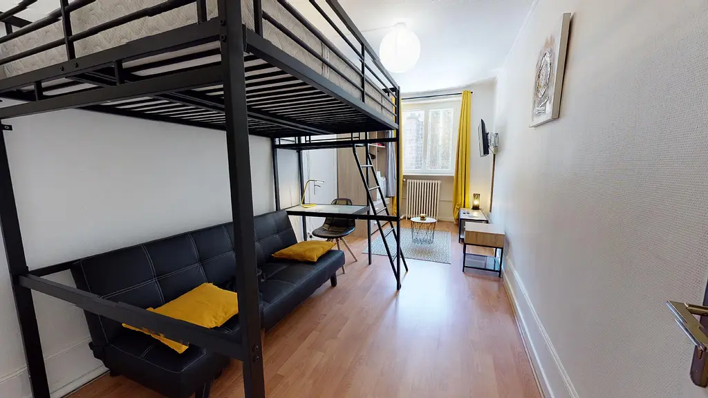 Photo du 10 place Sugny, 63000 Clermont-Ferrand, France Clermont-Ferrand