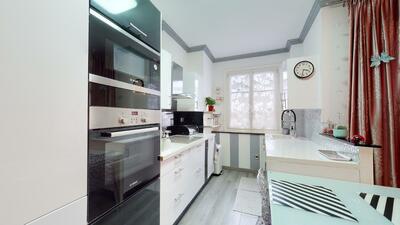 Photo du 18 Avenue Rockefeller, 69008 Lyon, France Lyon