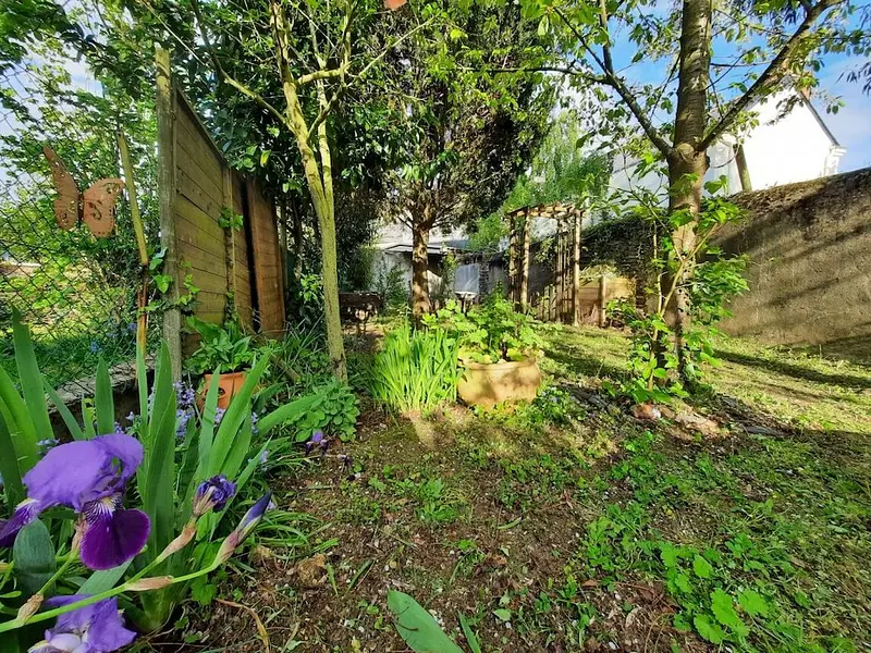 Photo du 23 Rue Louis Blanc, 49100 Angers, France Angers