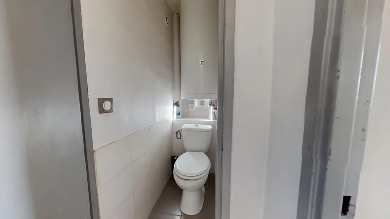 Photo du 30 Rue De Montelier, 69200 Vénissieux, France Vénissieux