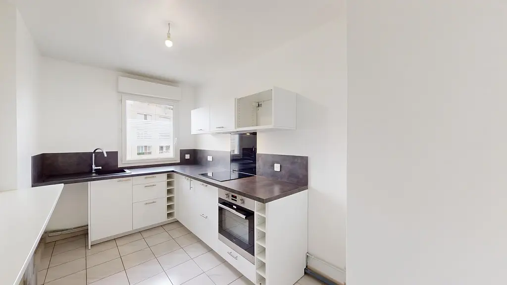Photo du 2 Rue Théodore Aubanel, 30900 Nîmes, France Nîmes