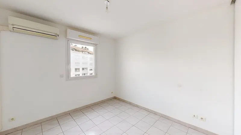 Photo du 2 Rue Théodore Aubanel, 30900 Nîmes, France Nîmes